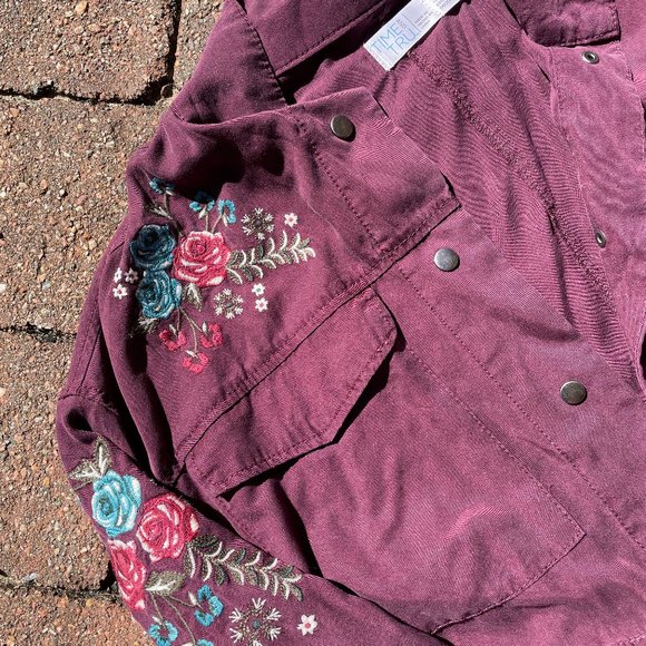 Embroidered Lightweight Jacket - Picture 2 of 2